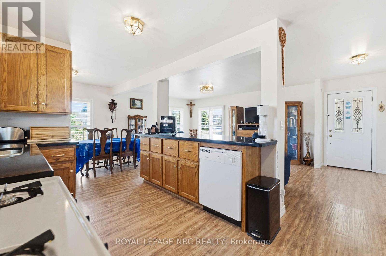 1095 GREEN ACRES DRIVE - 16