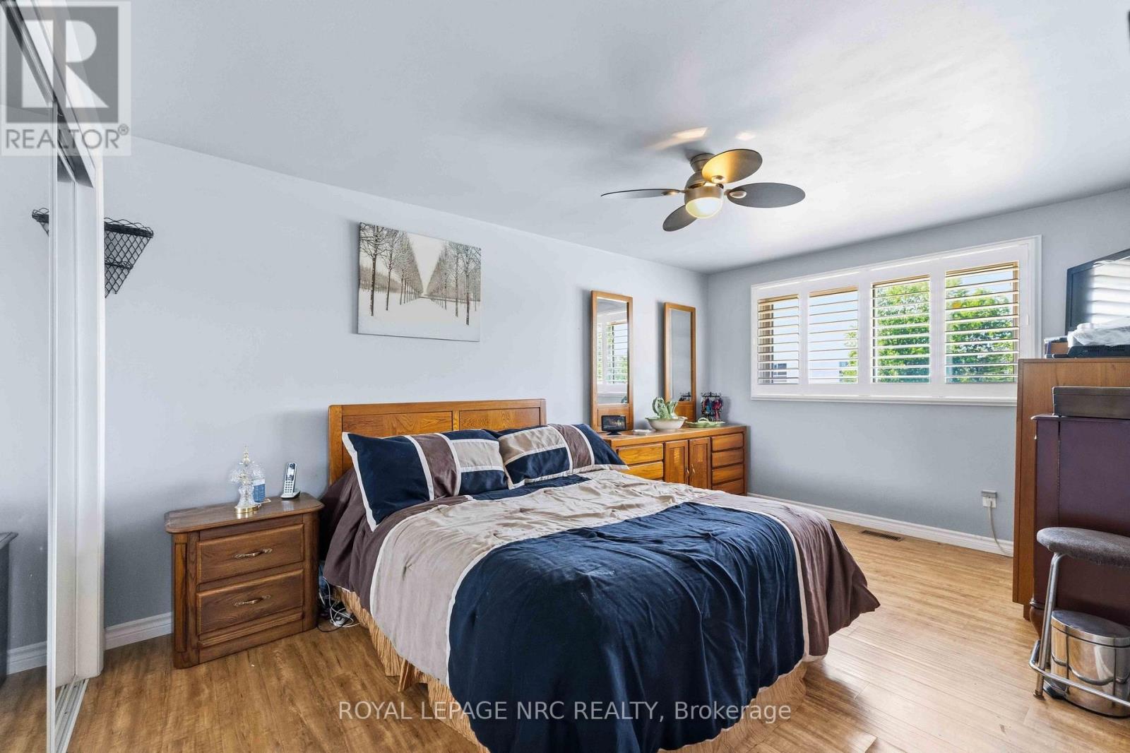 1095 GREEN ACRES DRIVE - 17