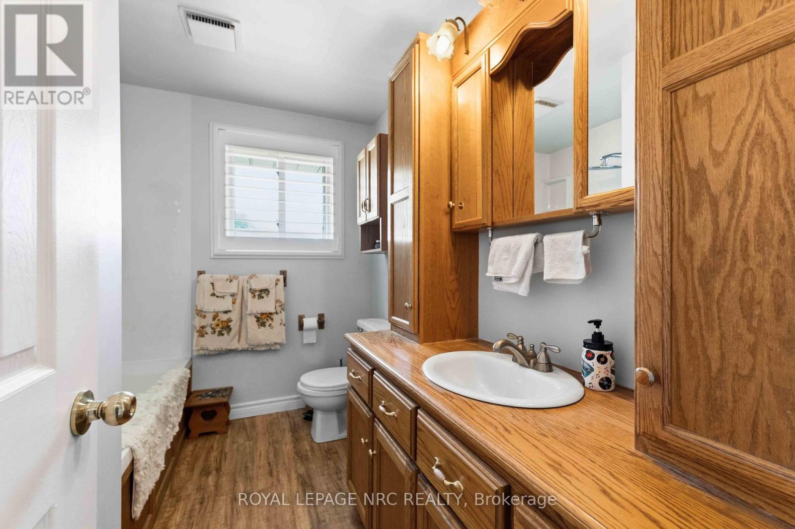1095 GREEN ACRES DRIVE - 21