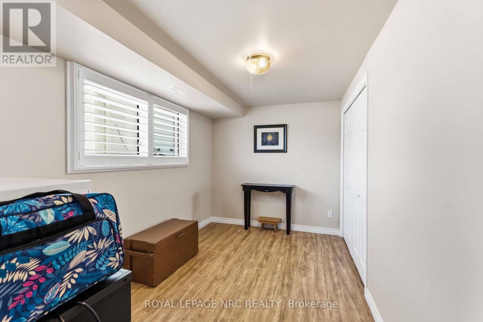 1095 GREEN ACRES DRIVE - 27