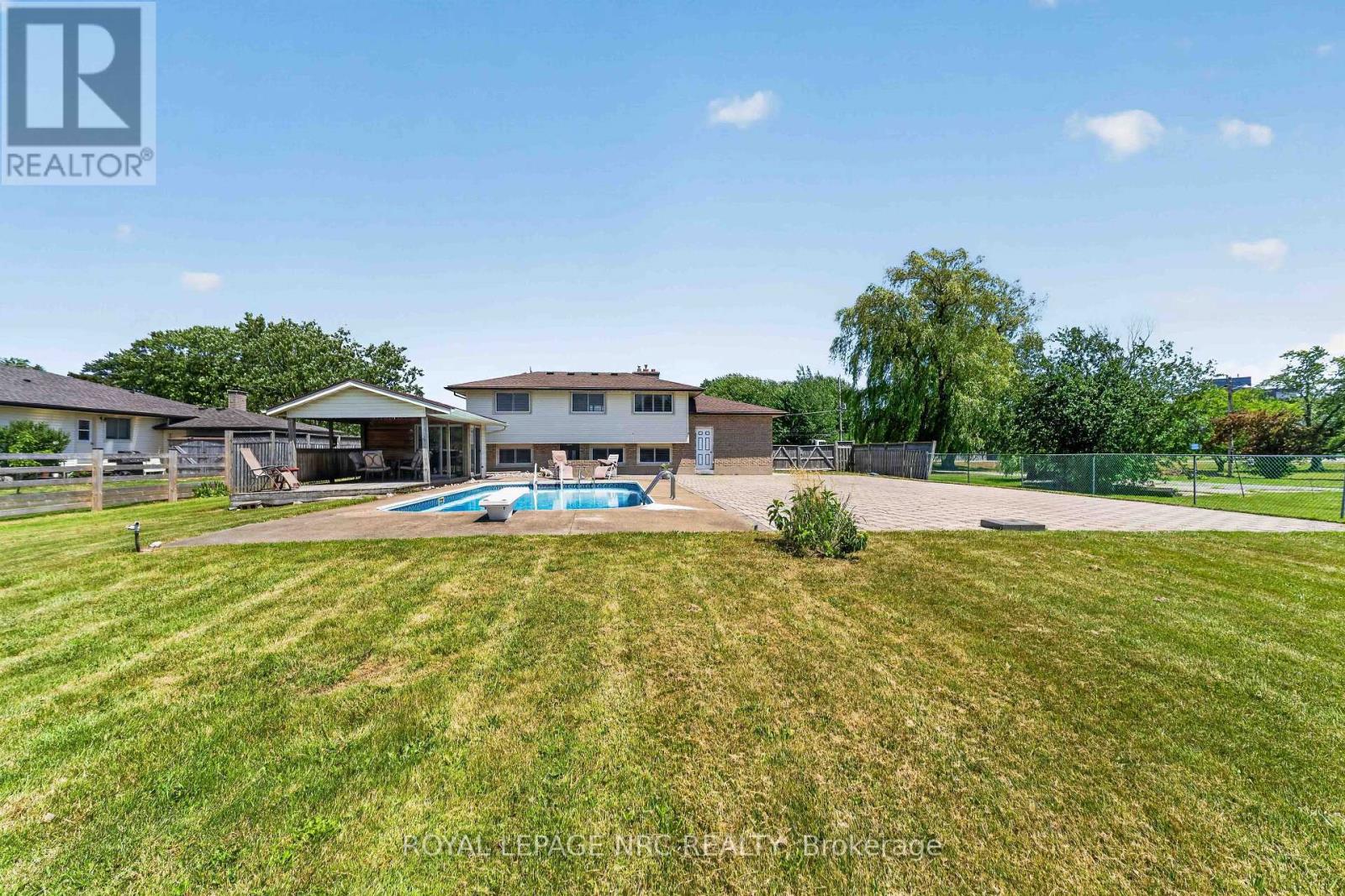 1095 GREEN ACRES DRIVE - 39