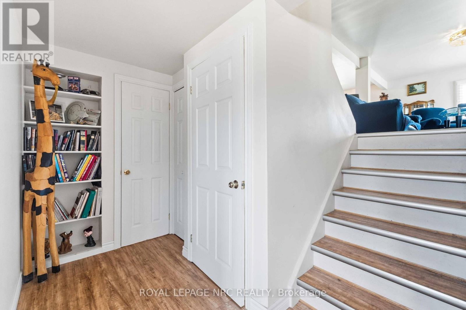 1095 GREEN ACRES DRIVE - 5