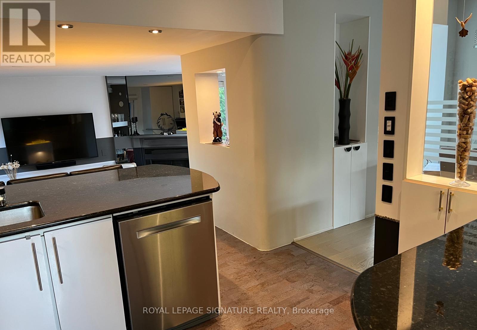 90 BERKINSHAW CRESCENT - 13
