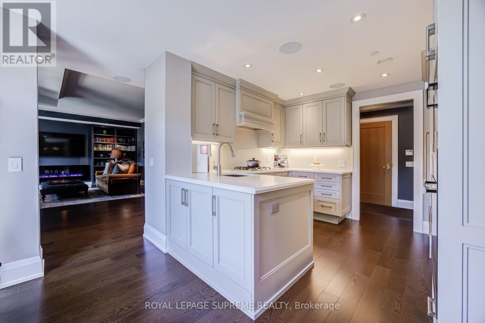 #227 1900 BAYVIEW AVENUE - Image 9