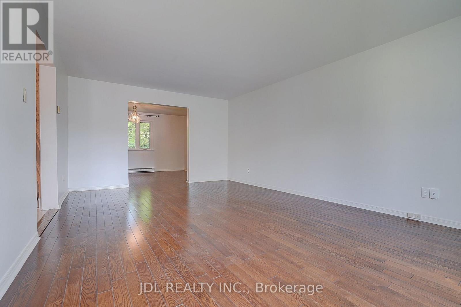 20 MOSSGROVE TRAIL - Image 13