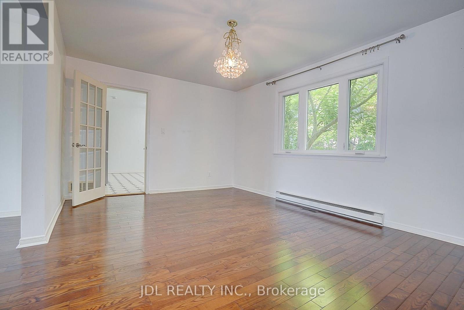 20 MOSSGROVE TRAIL - Image 17