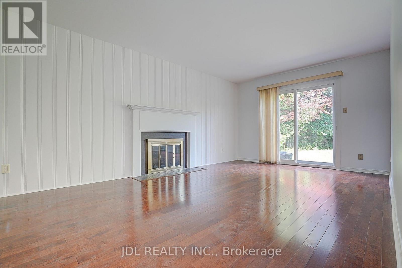 20 MOSSGROVE TRAIL - Image 19