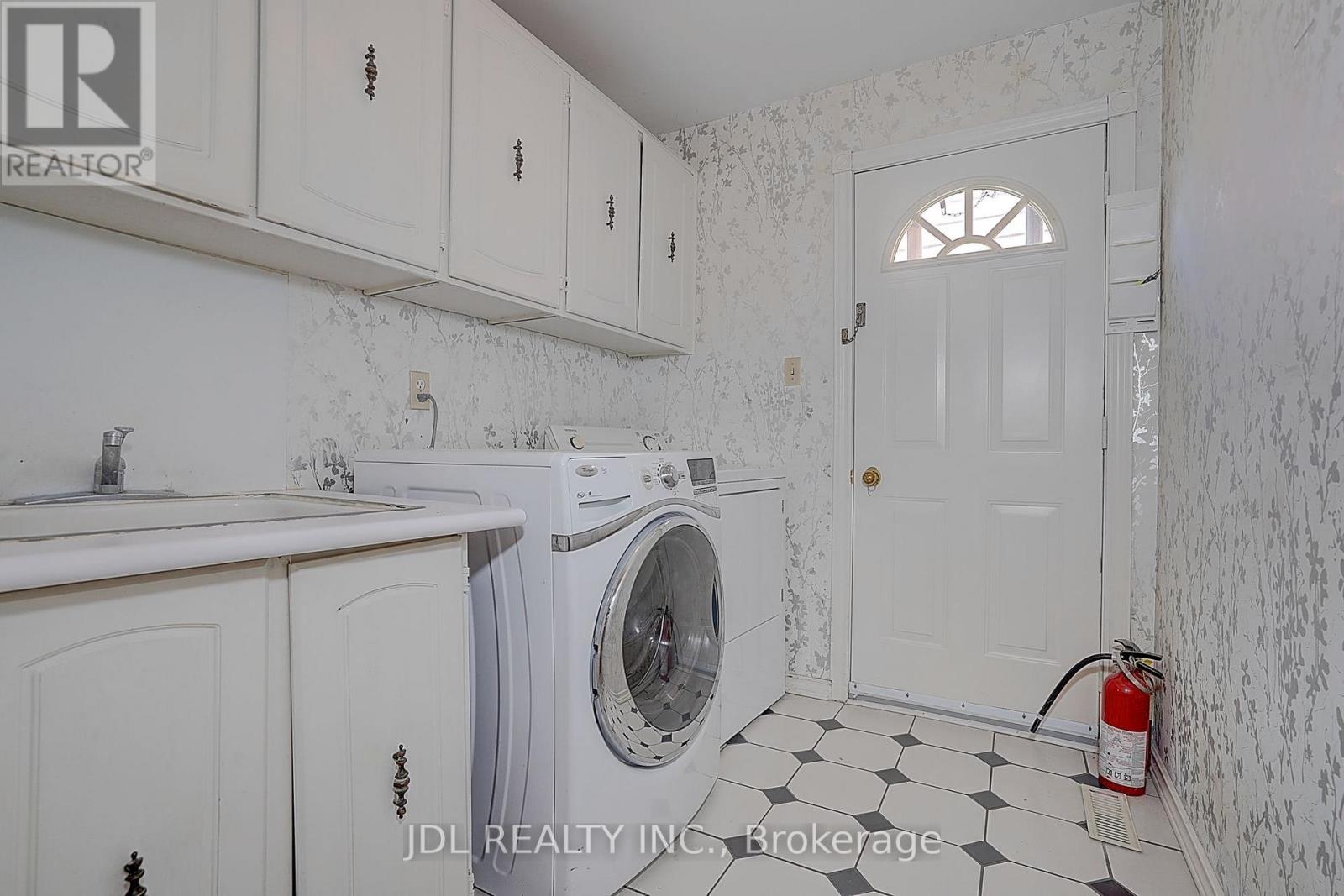 20 MOSSGROVE TRAIL - Image 26