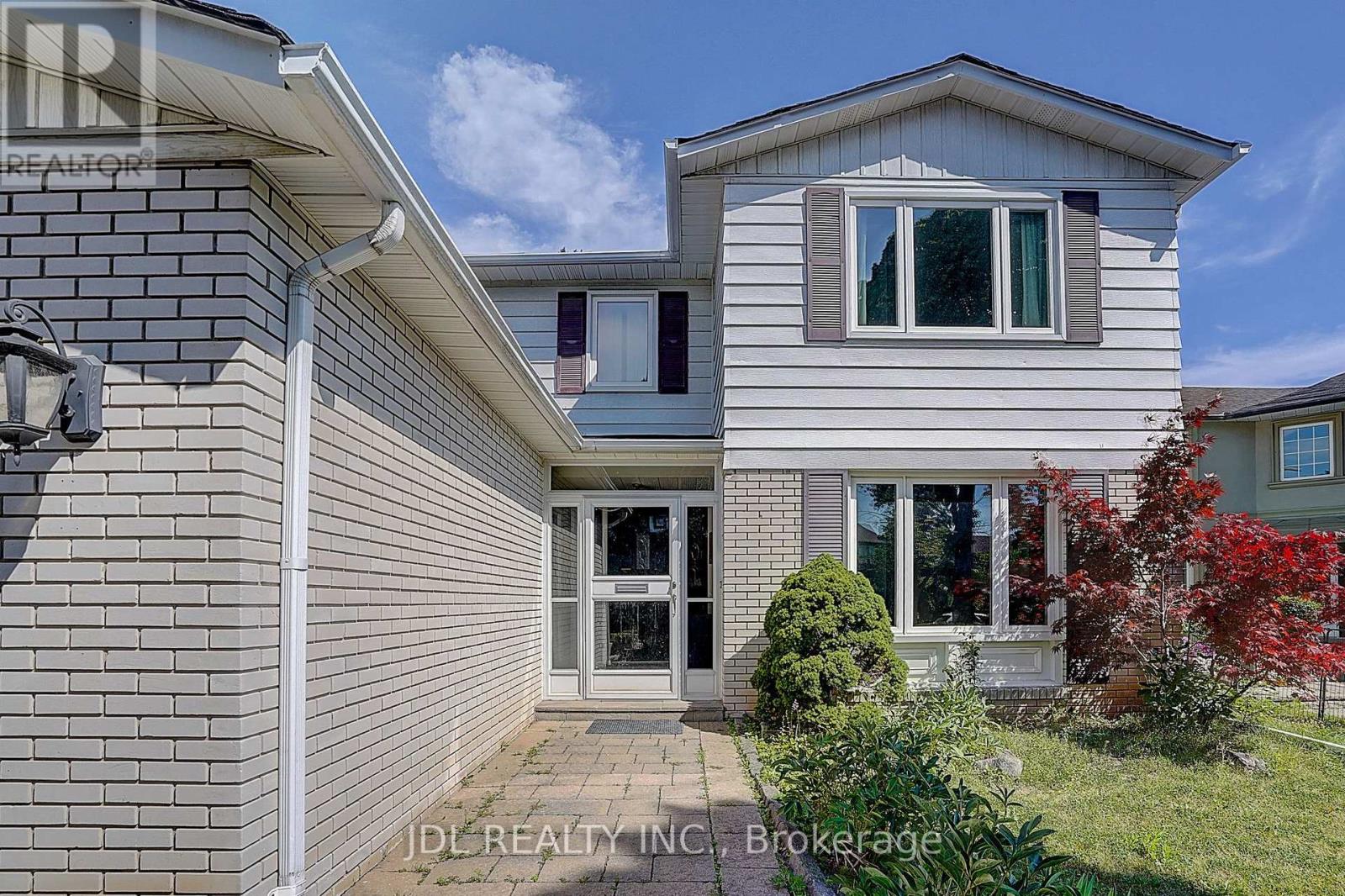 20 MOSSGROVE TRAIL - 3