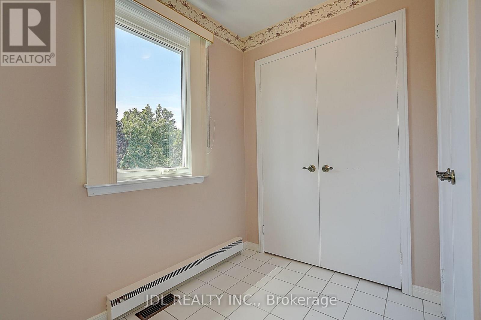 20 MOSSGROVE TRAIL - 35