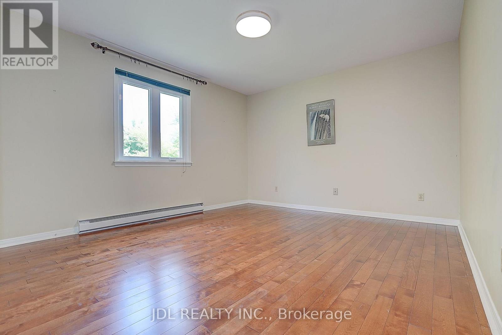 20 MOSSGROVE TRAIL - Image 36