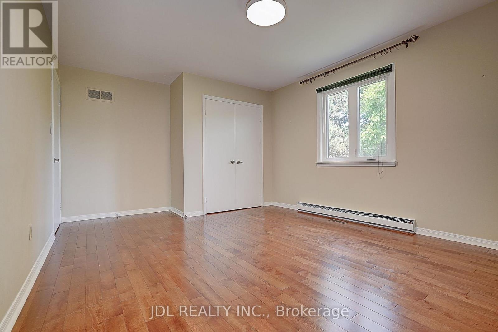 20 MOSSGROVE TRAIL - 37