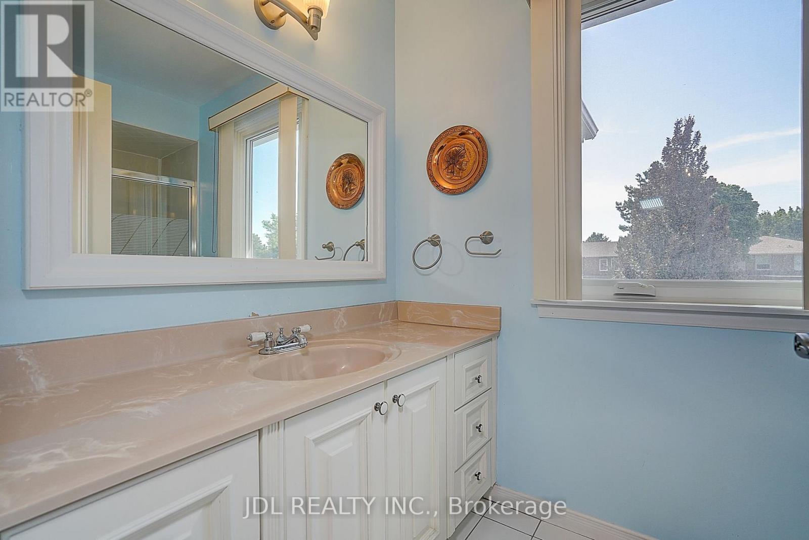 20 MOSSGROVE TRAIL - 38