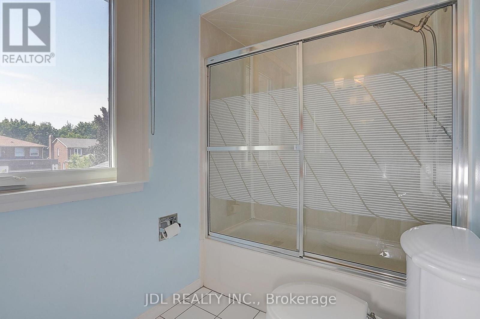 20 MOSSGROVE TRAIL - Image 39