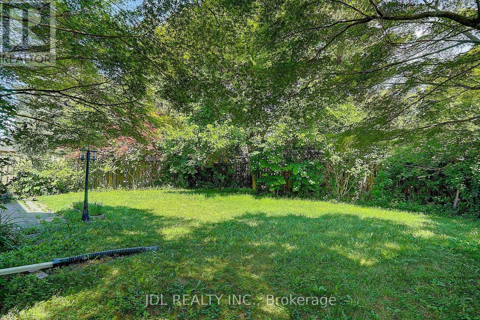 20 MOSSGROVE TRAIL - 6