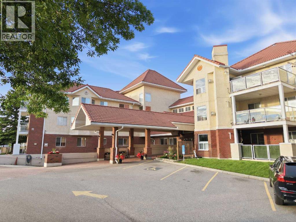 #1203 1818 Simcoe Boulevard SW - 31