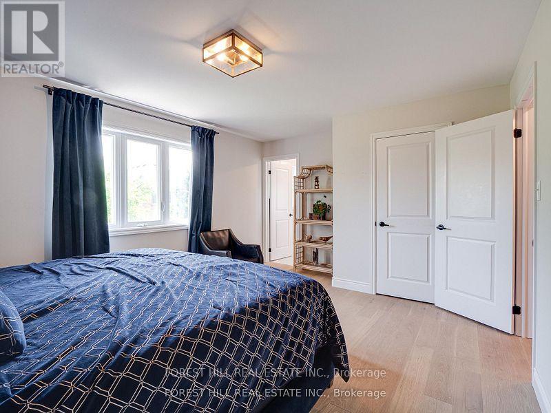 70 SHONIKER DRIVE - 18