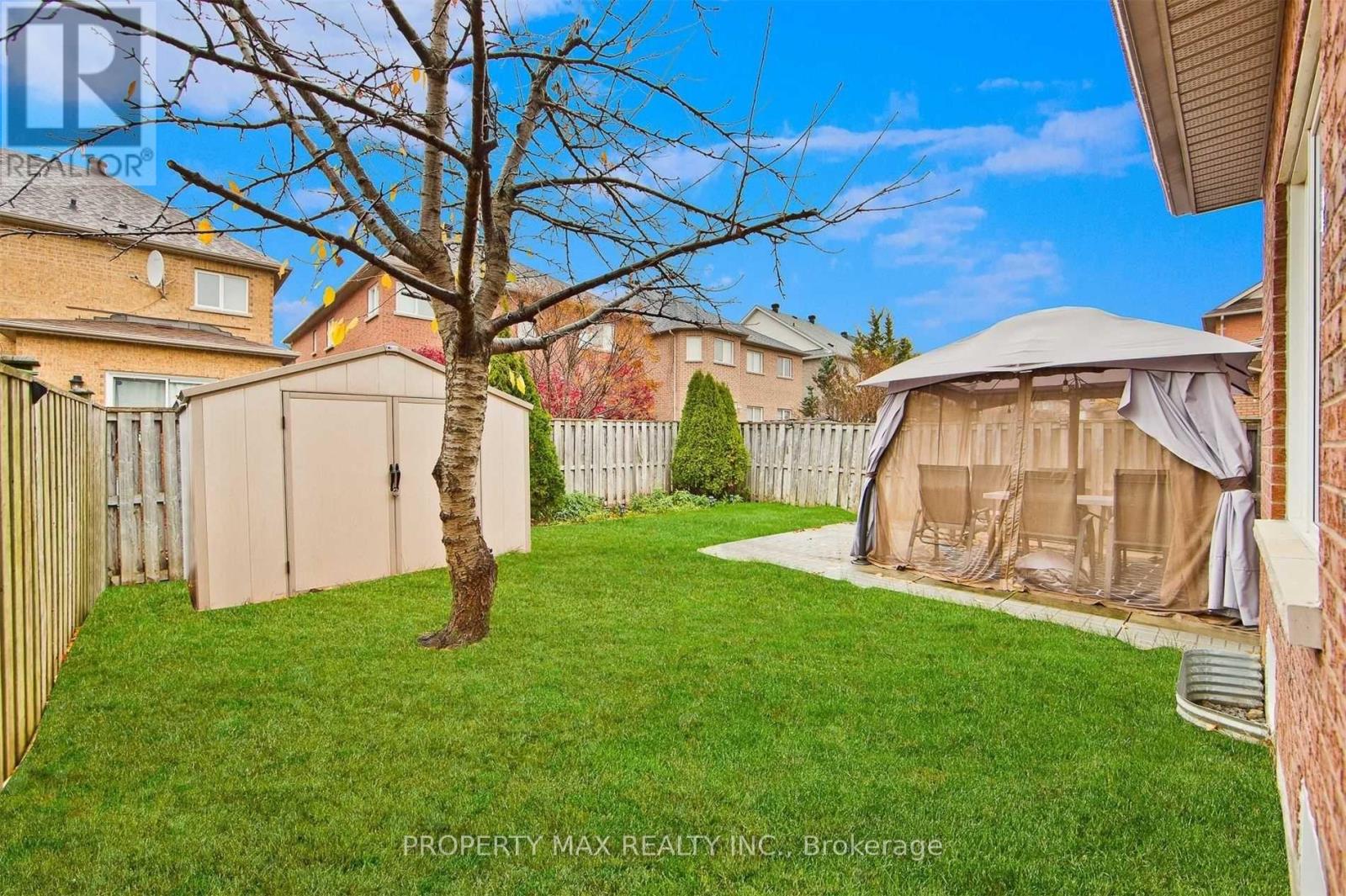 48 ELMRILL ROAD - 34