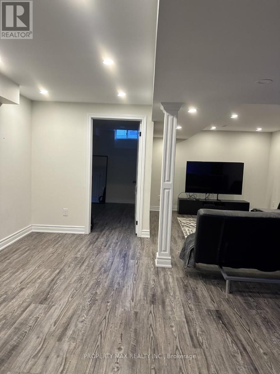 48 ELMRILL ROAD - 43