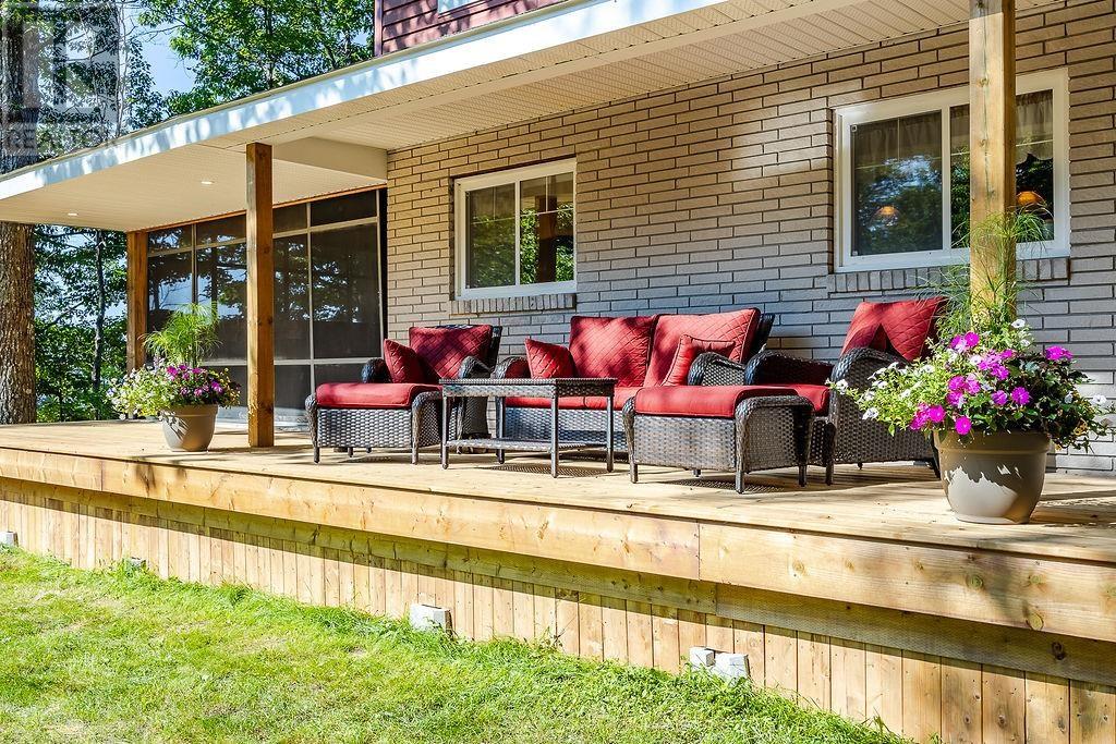 9 Nokomis Beach RD - 3