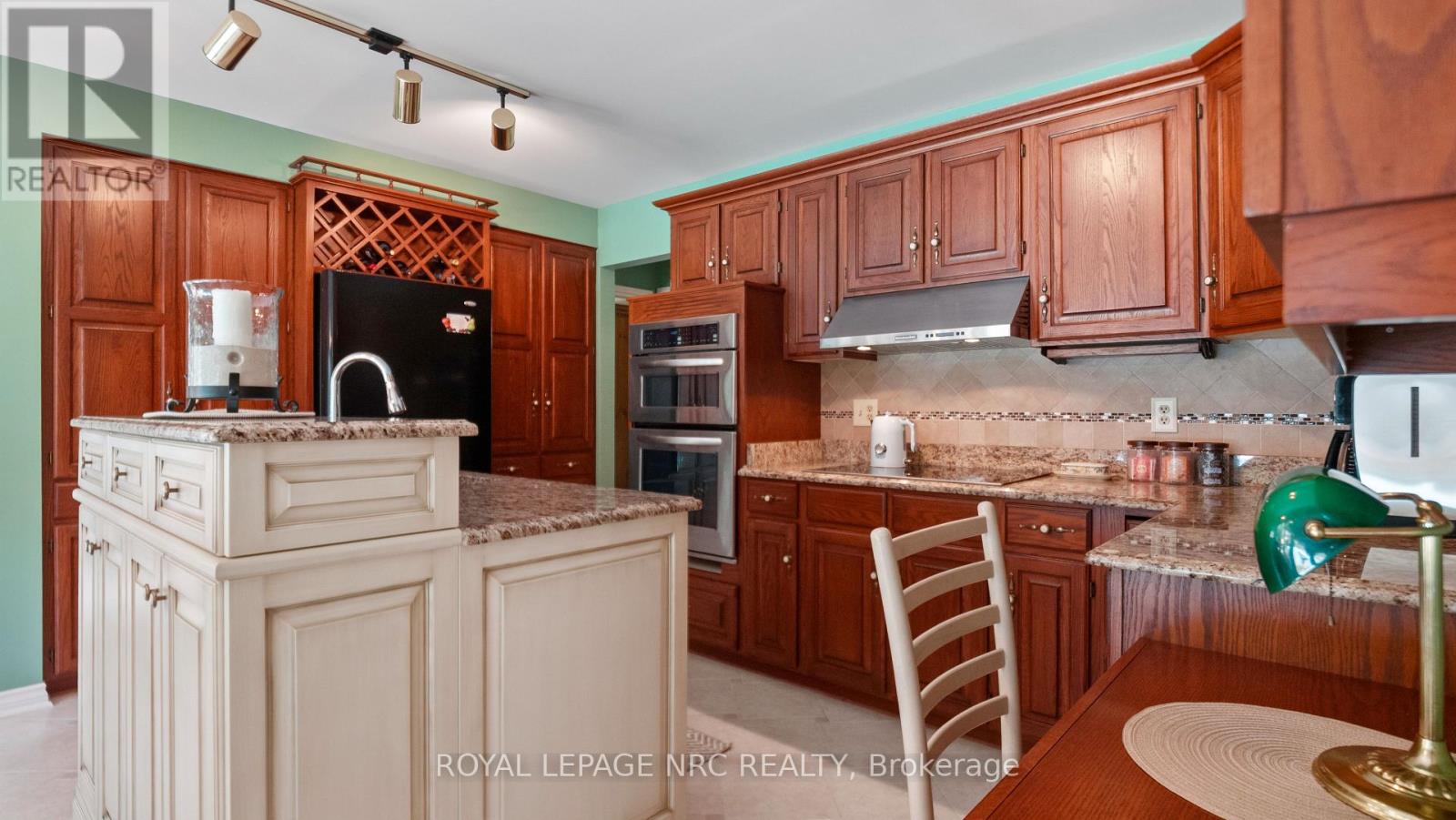 128 WELLAND ROAD - 14