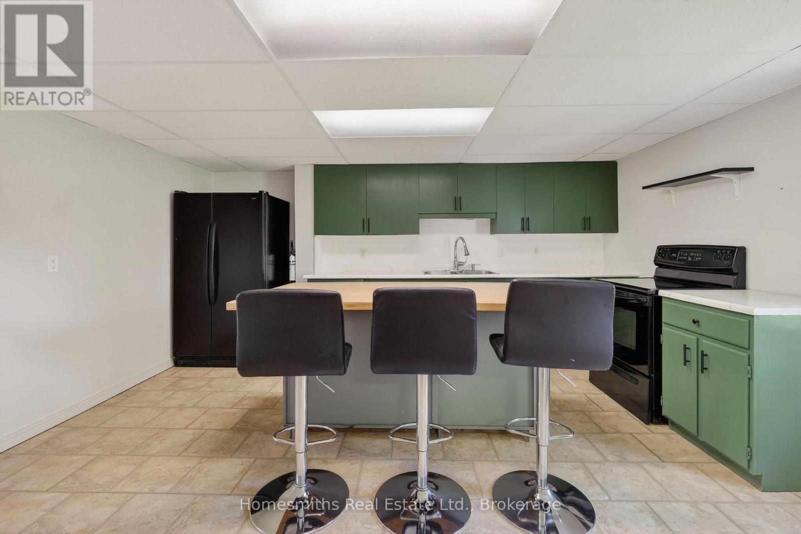 8766 DANFORTH ROAD W - 20
