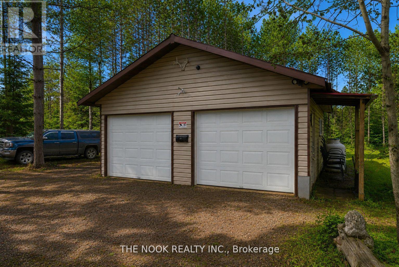 1055 IRONDALE ROAD - 4