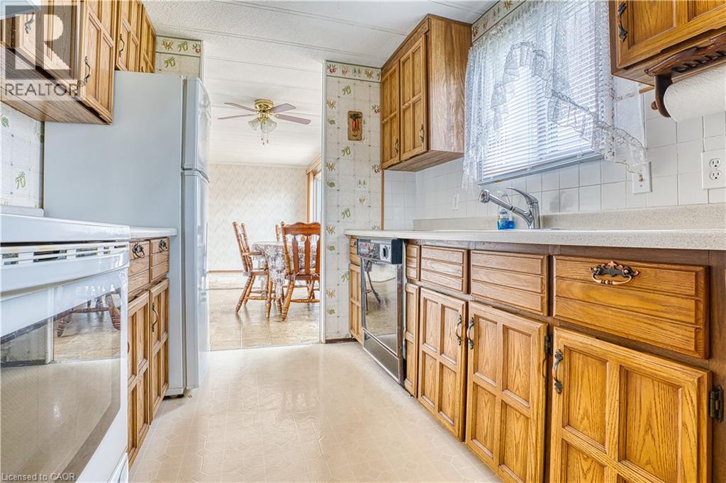 71 FAIRVIEW Crescent - 21