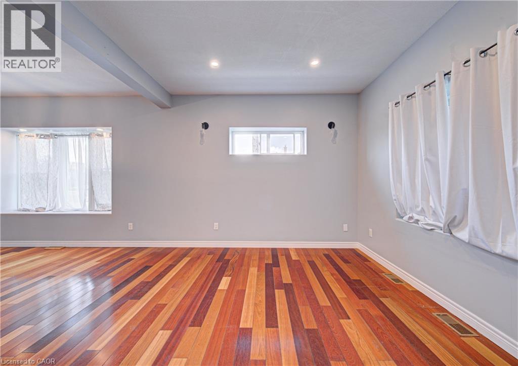 281 COURTLAND Avenue E - 10