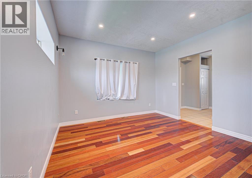 281 COURTLAND Avenue E - 11