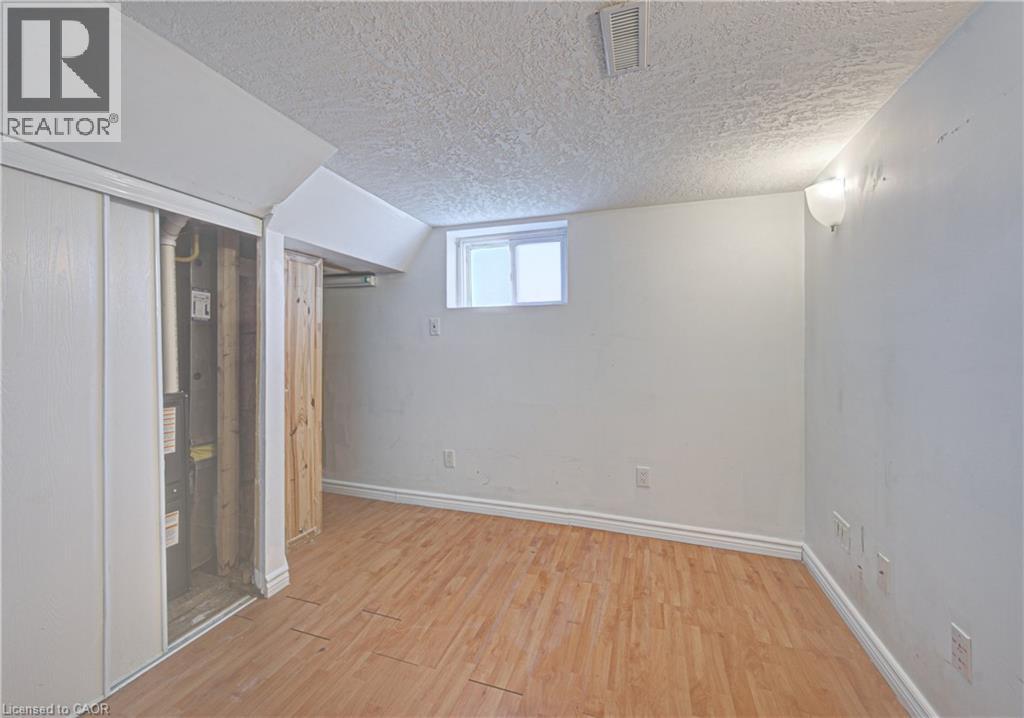 281 COURTLAND Avenue E - 35
