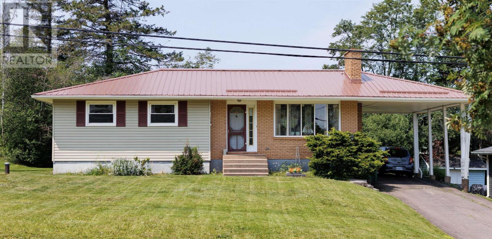 9 Evergreen Drive - 1