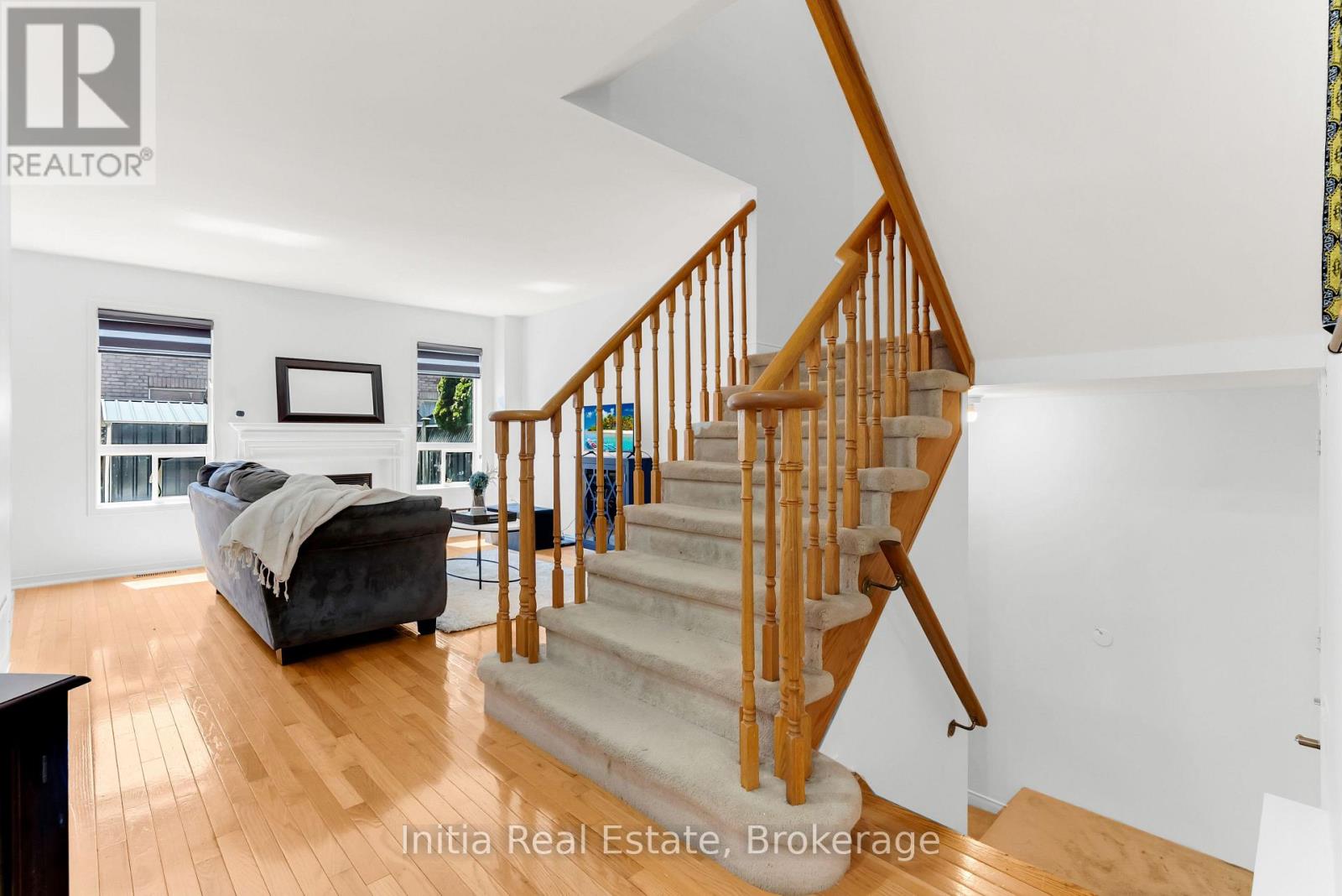 46 FLORENCE DRIVE - 21
