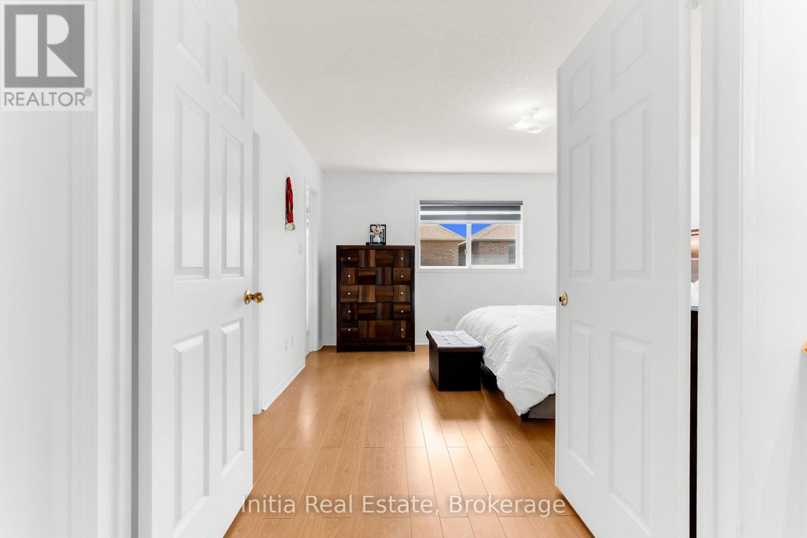 46 FLORENCE DRIVE - 23