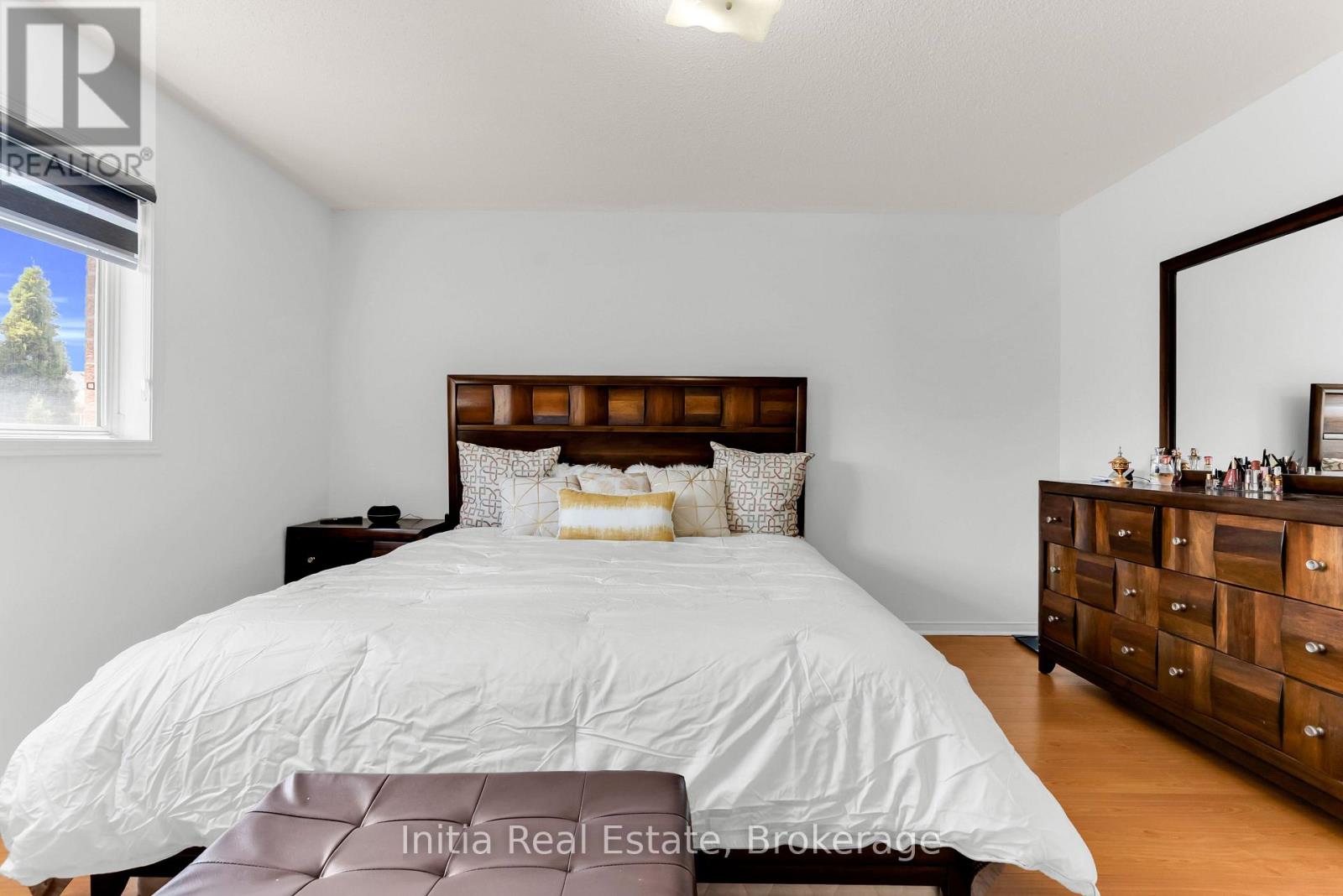 46 FLORENCE DRIVE - 25