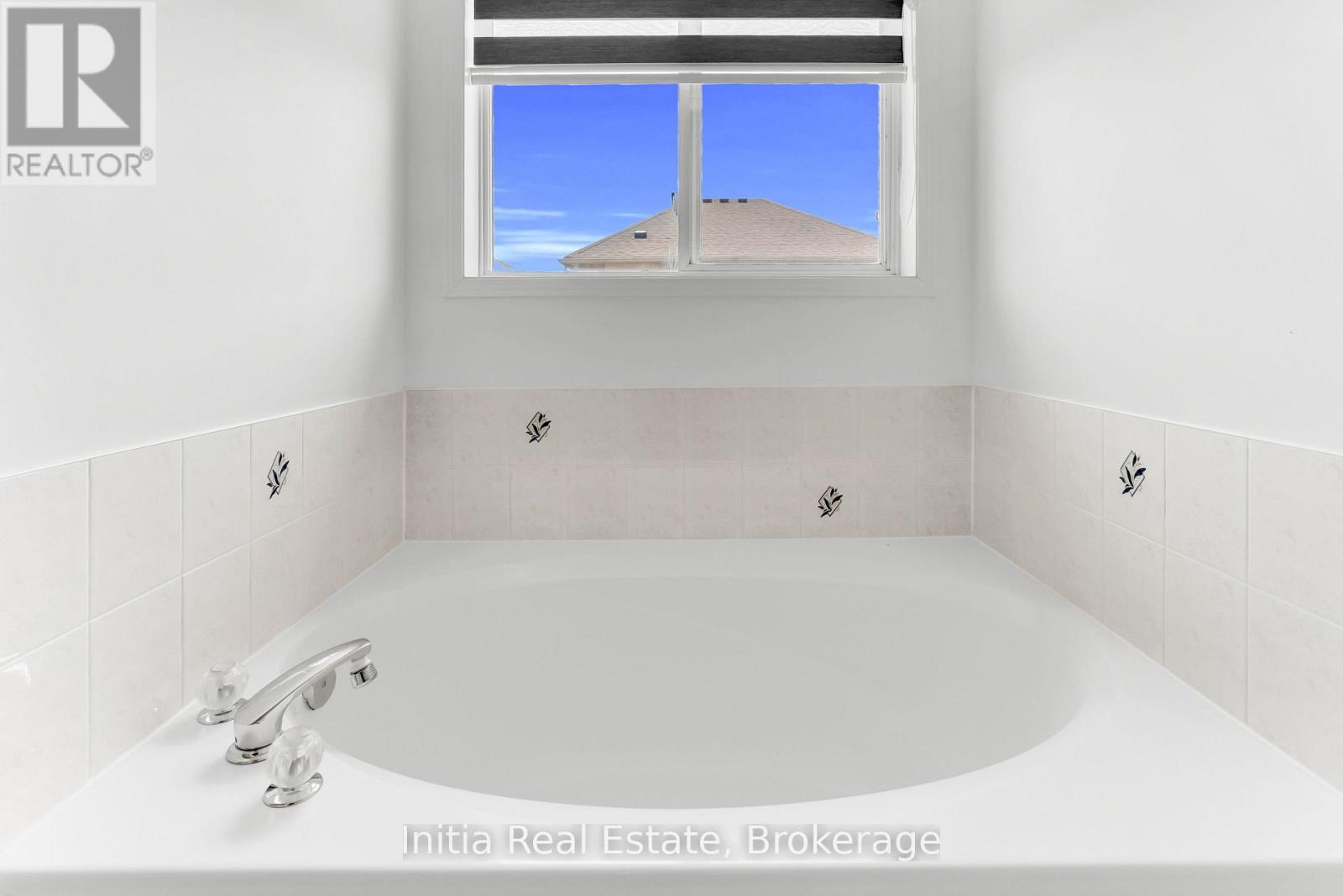 46 FLORENCE DRIVE - 28