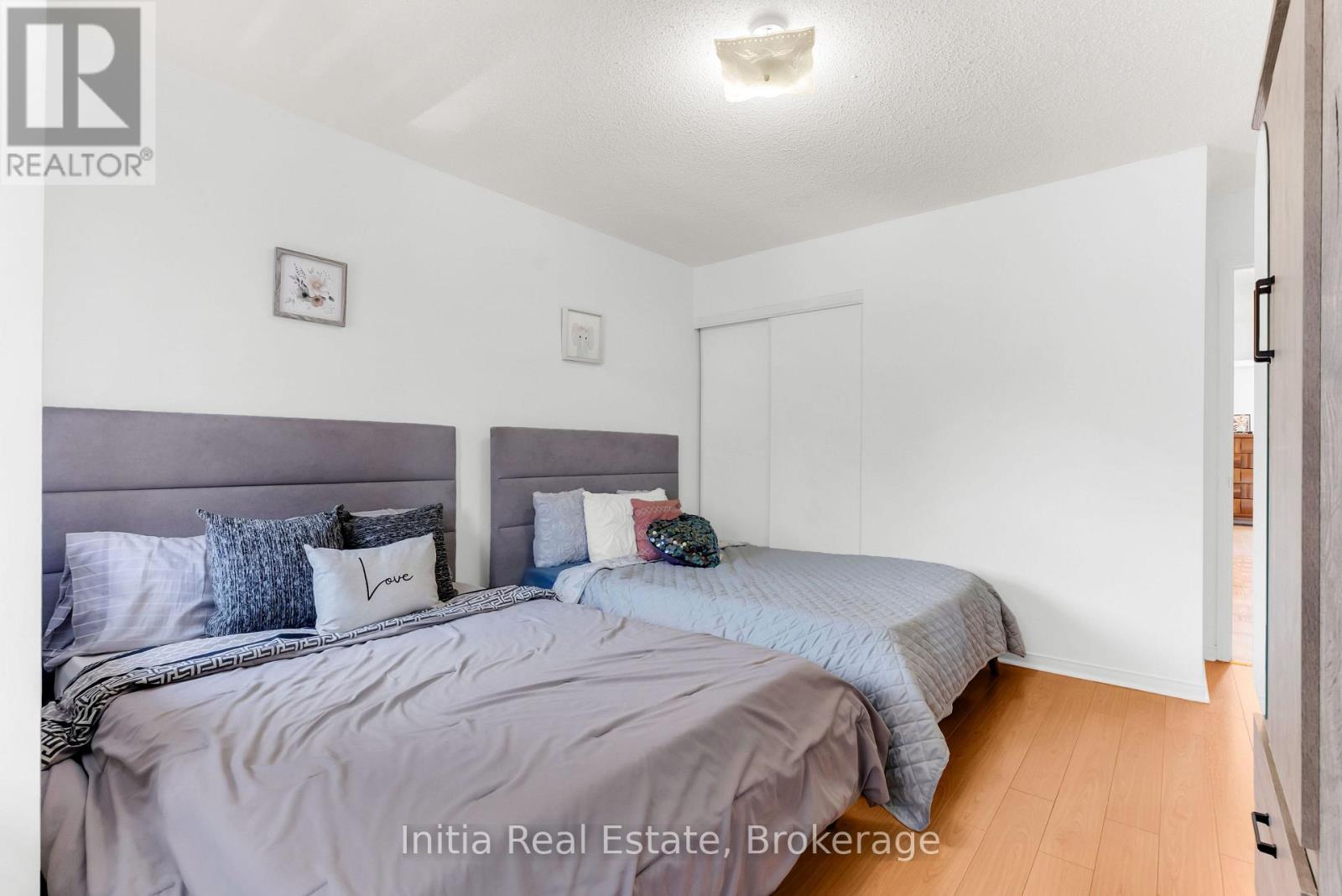 46 FLORENCE DRIVE - 36