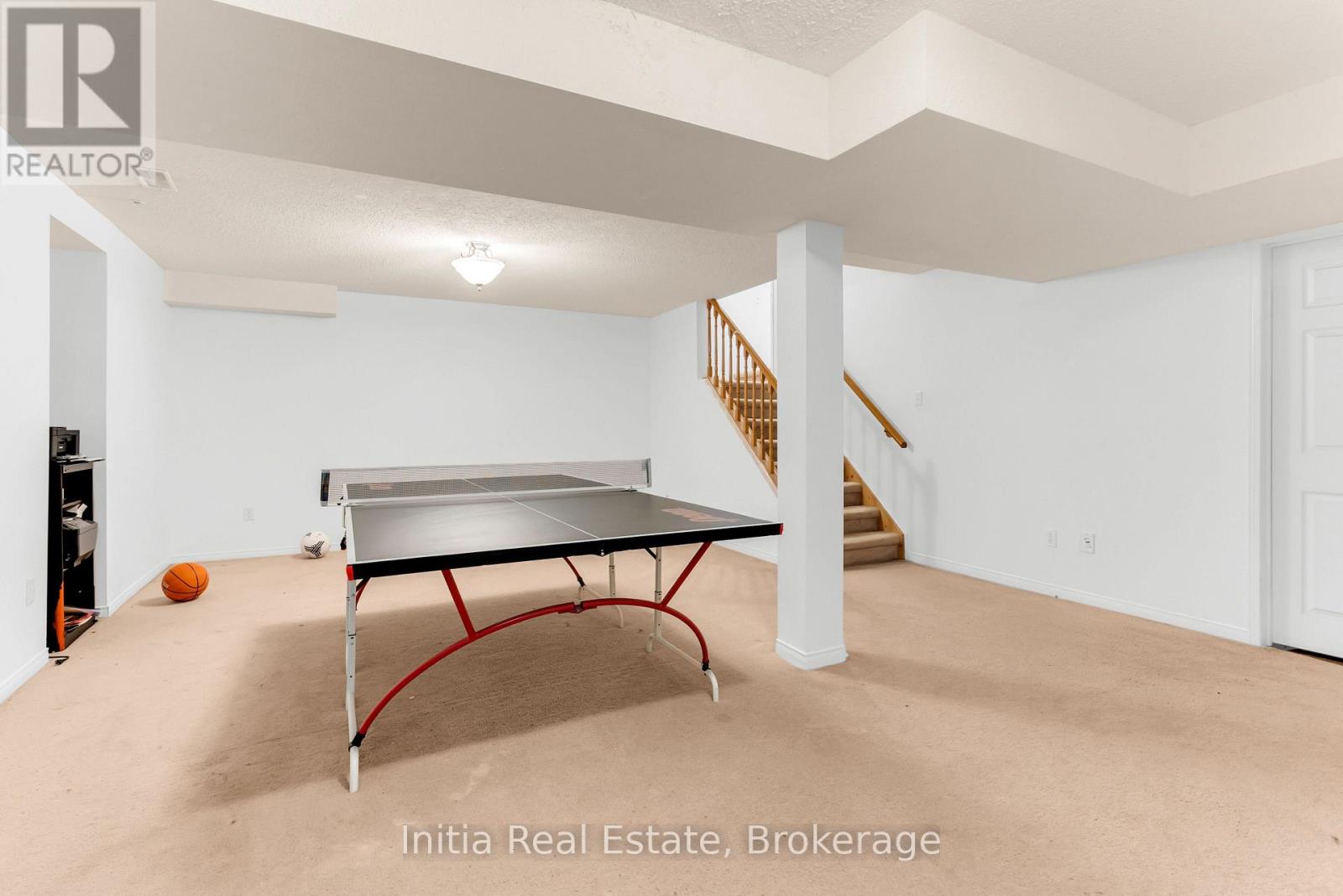 46 FLORENCE DRIVE - 38