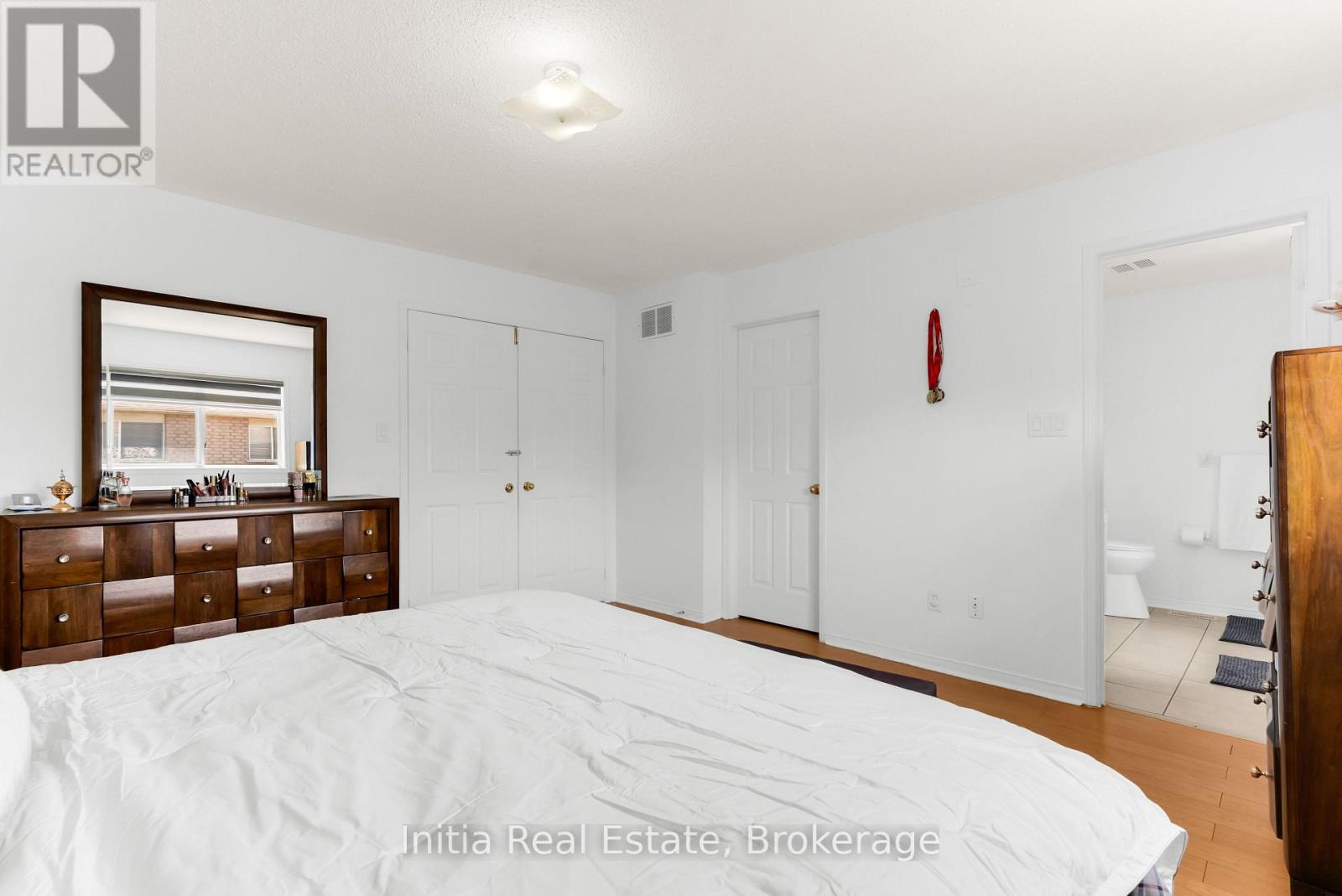 46 FLORENCE DRIVE - 45