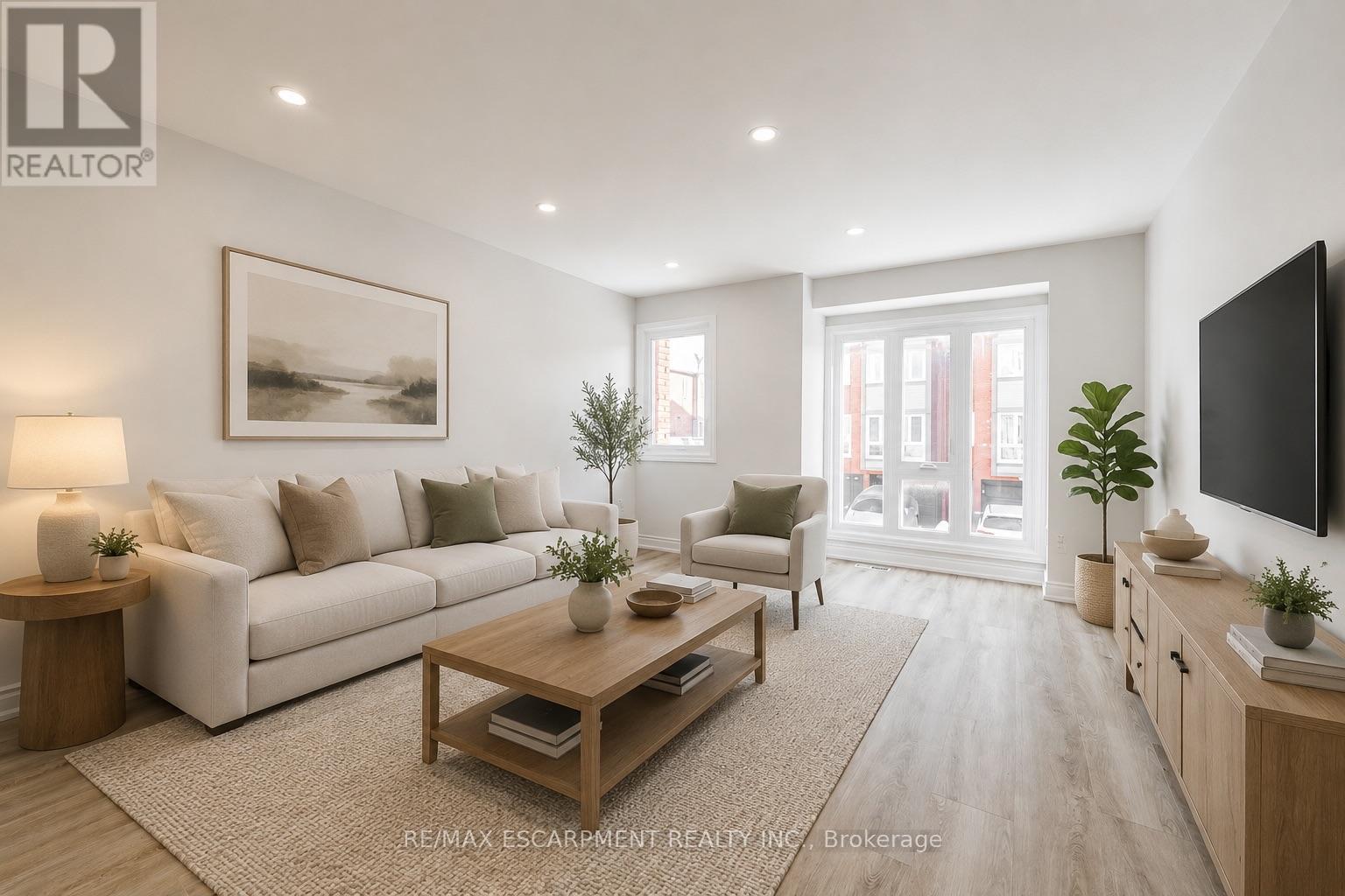 #101 895 MAPLE AVENUE - 12