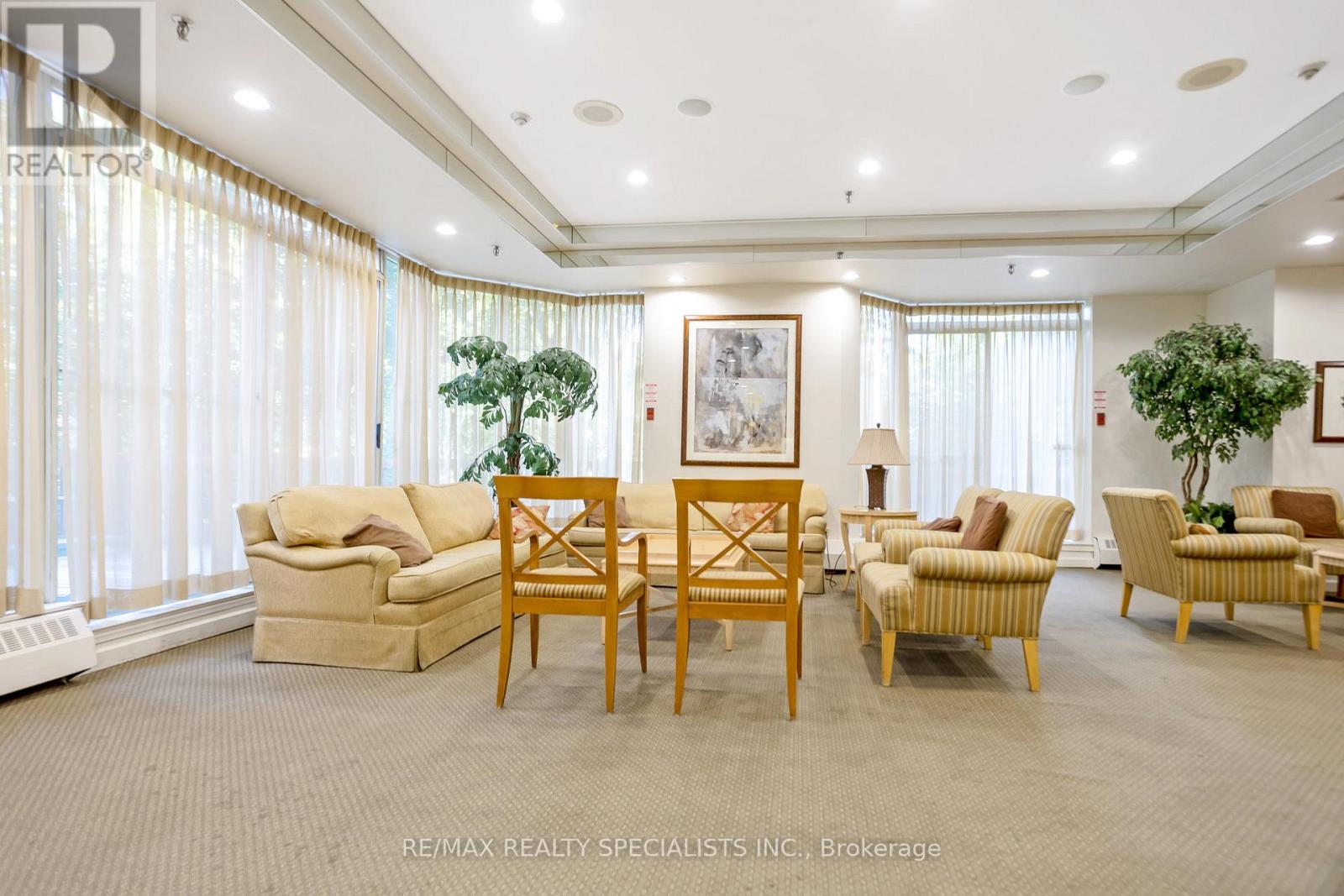 #304A 3605 KARIYA DRIVE - 21