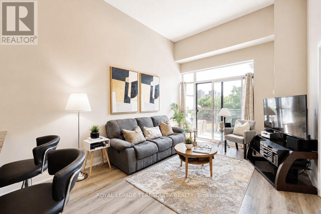 #202 35 FONTENAY COURT - 28