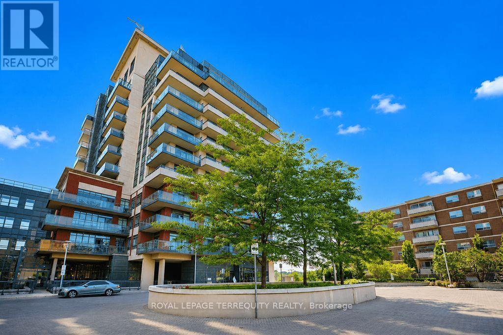 #202 35 FONTENAY COURT - 43