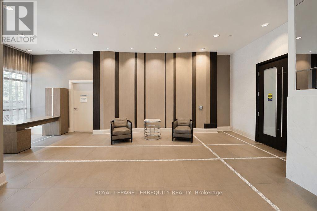 #202 35 FONTENAY COURT - 7