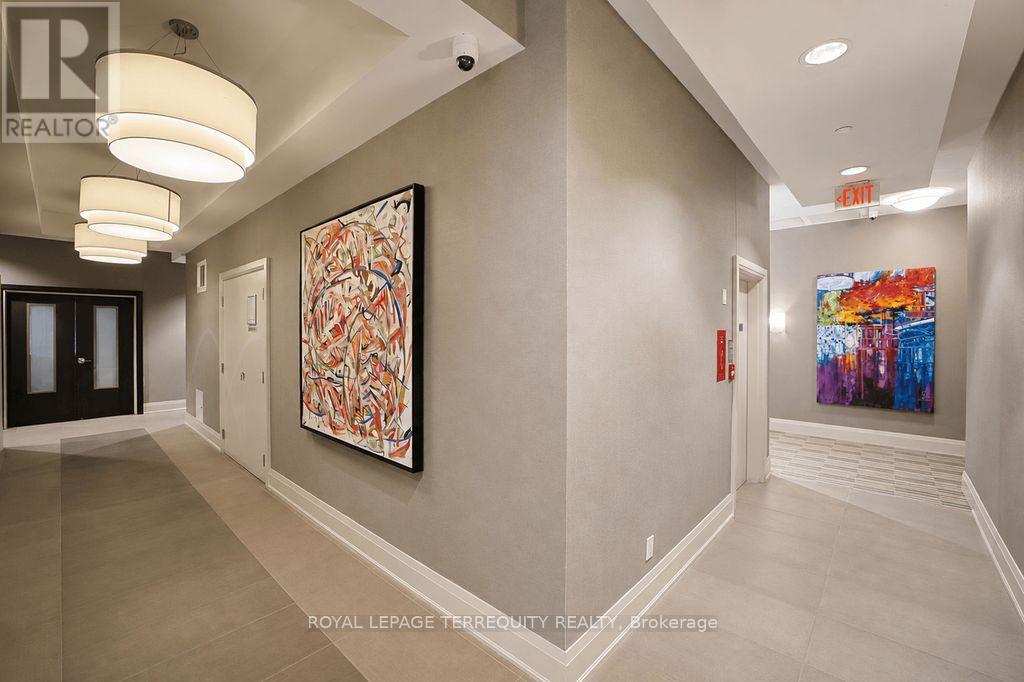 #202 35 FONTENAY COURT - 8