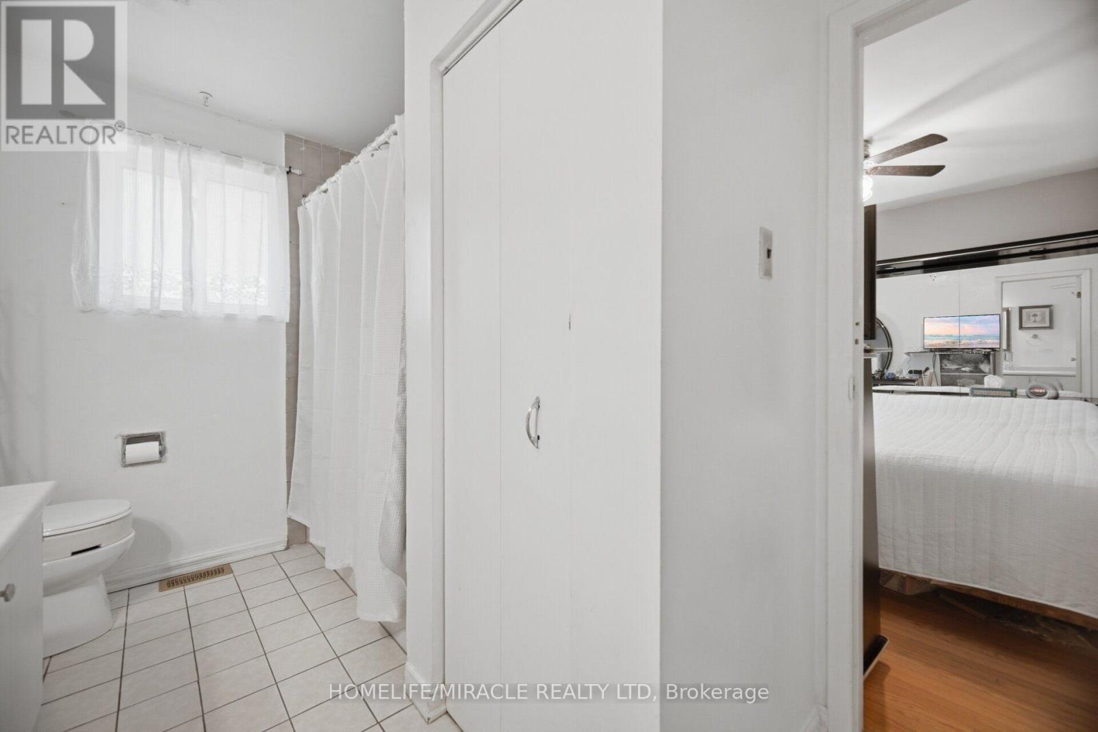 25 FURNESS CRESCENT - 18