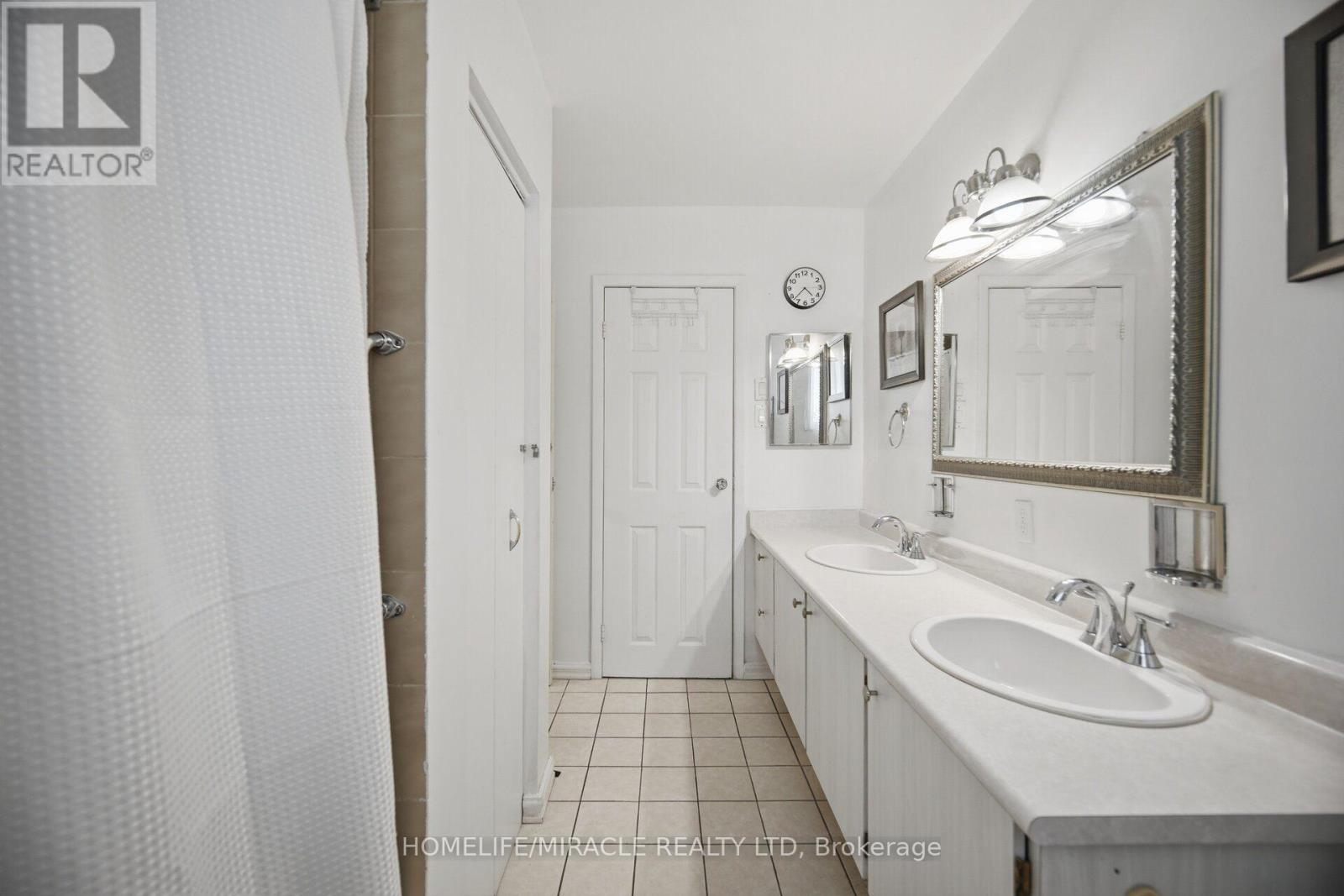 25 FURNESS CRESCENT - 20