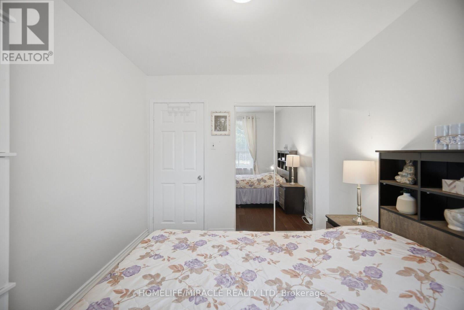 25 FURNESS CRESCENT - 25