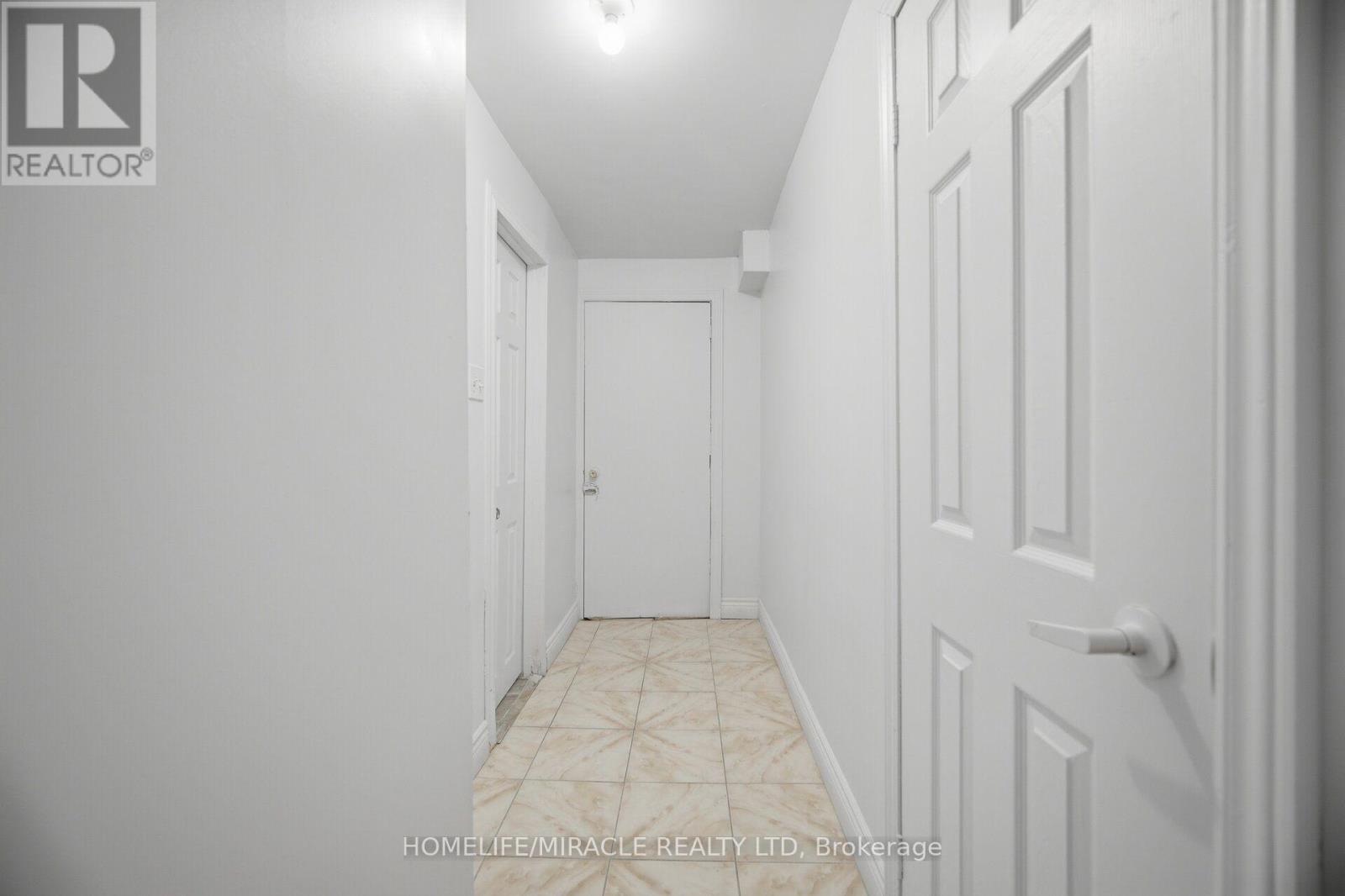 25 FURNESS CRESCENT - 41
