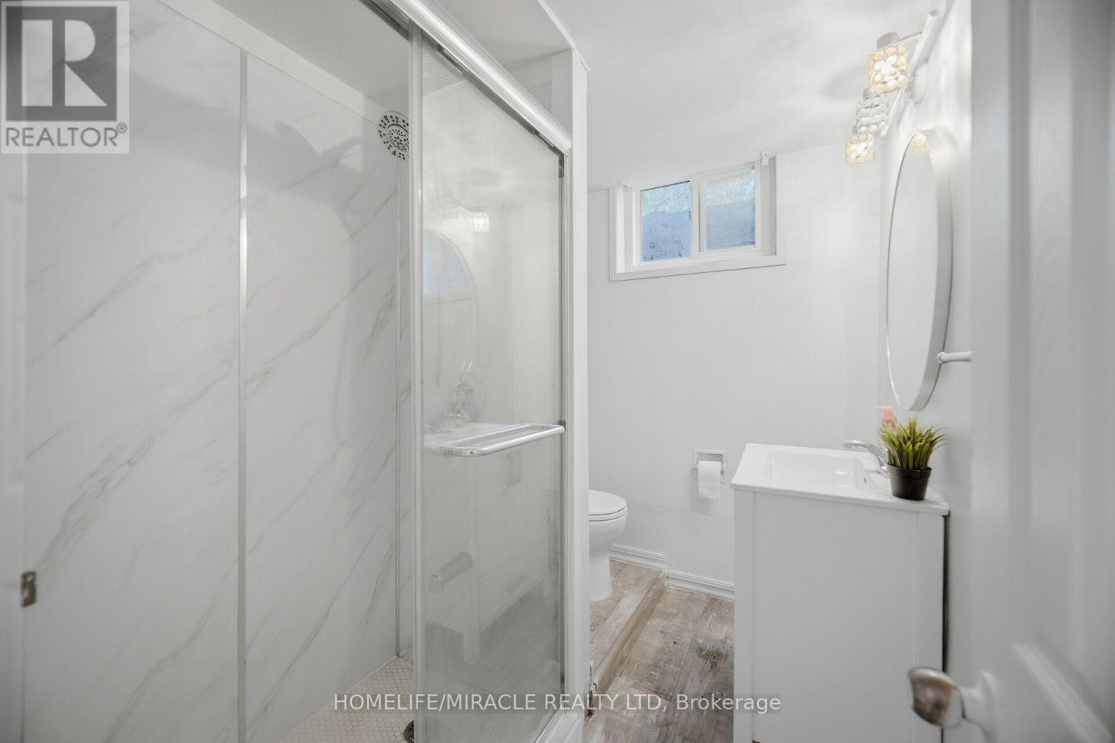 25 FURNESS CRESCENT - 42